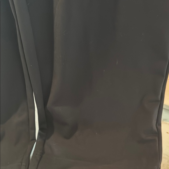 HALARA Black High-Waisted Pants - Picture 4 of 4